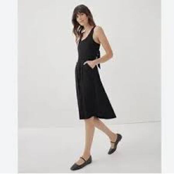 PACT Organic Cotton Fit and Flare Tie Back Dress w Pockets Black Size XS - Picture 1 of 6